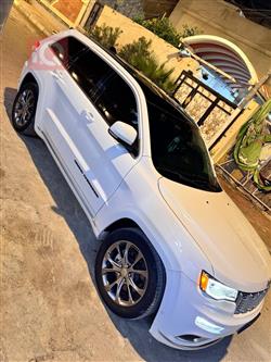 جیپ گراند شیرۆکی